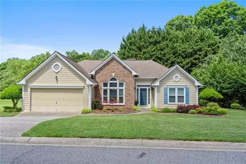 1650 Fairburn Dr, Cumming, GA 30040