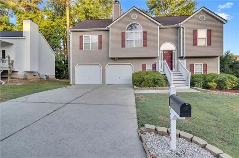 5876 Newnan Ct, Austell, GA 30106