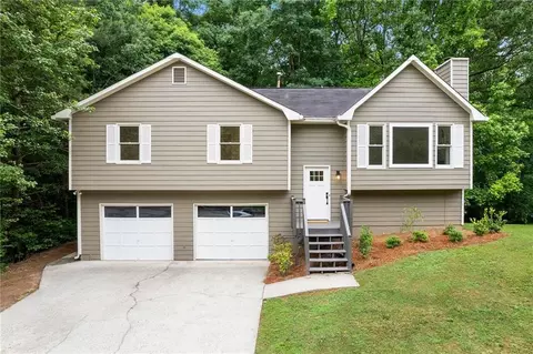 264 Brandi Dr, Hiram, GA 30141