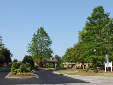 920 Chivencester Ct, Suwanee, GA 30024 photo 2