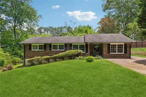 3827 Lee St, Acworth, GA 30101