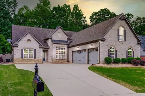 5620 Brighton Rose Ln, Sugar Hill, GA 30518