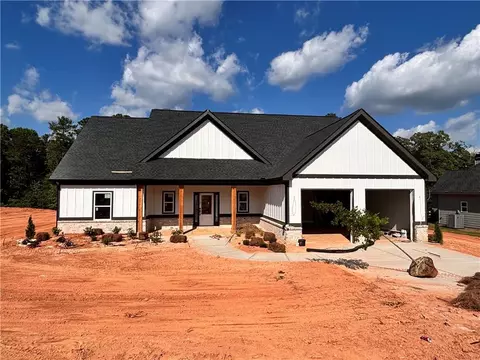 345 White Oak Way, Monroe, GA 30655