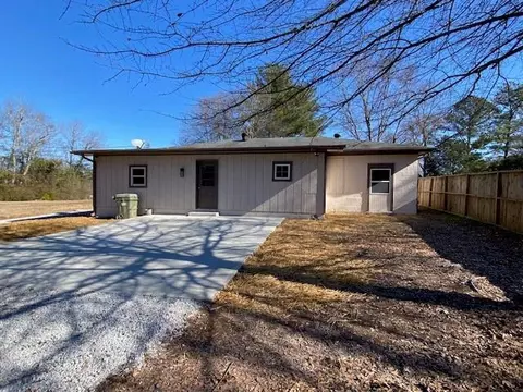 2566 Irwin Bridge Rd, Conyers, GA 30012