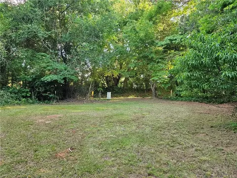 685 Newt Green Rd, Cumming, GA 30028