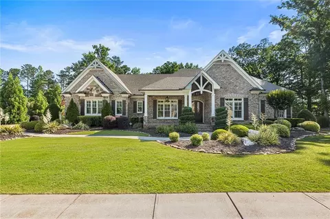 985 Canonero Dr, Alpharetta, GA 30004