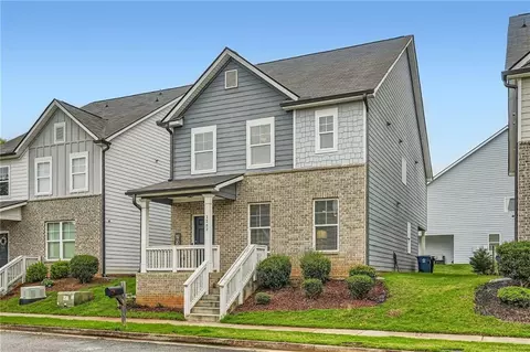 1203 Hawthorne Trl, Atlanta, GA 30344