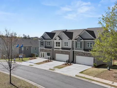 510 Stoneybrook Dr, Dahlonega, GA 30533