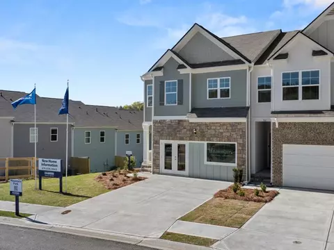 524 Stoneybrook Dr, Dahlonega, GA 30533