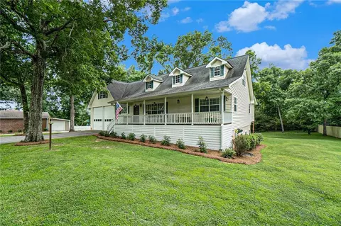 2907 Pope Rd, Douglasville, GA 30135