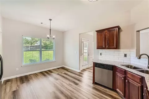 365 Fairpointe Pl, Suwanee, GA 30024 photo 13