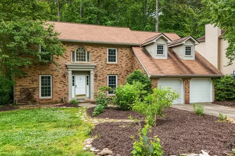 1282 Melton Dr SW, Lilburn, GA 30047