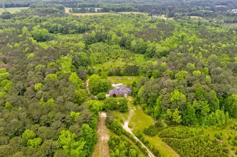 220 Mockingbird Ln, Brooks, GA 30205