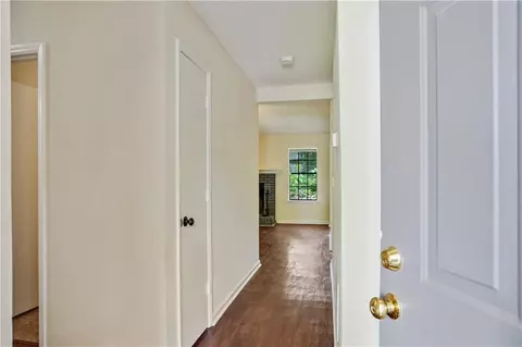 6686 Doublegate Ln, Rex, GA 30273 photo 3