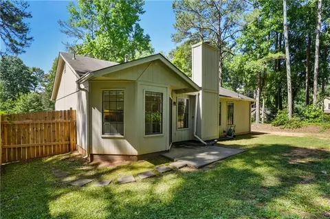 6686 Doublegate Ln, Rex, GA 30273 photo 22