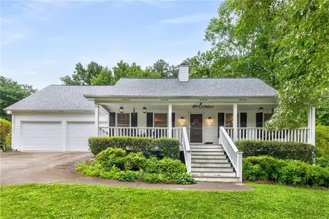 6060 Crabapple Way, Powder Springs, GA 30127