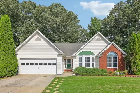 4017 Mcdowell Dr, Acworth, GA 30101