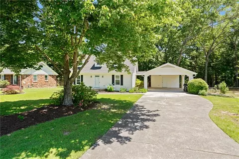 2514 Springdale Dr, Snellville, GA 30078