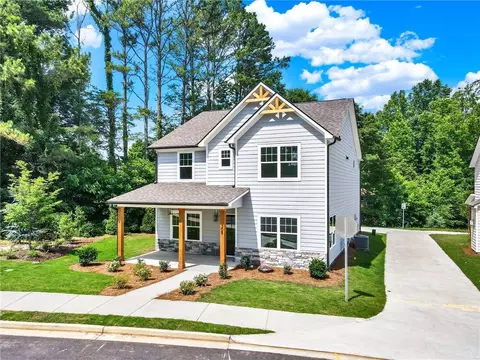 305 Creek Wood Park Dr, Ball Ground, GA 30107