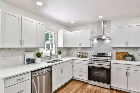 2756 Colonial Dr, Atlanta, GA 30337