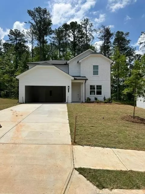 8652 Paradise Dr, Douglasville, GA 30134