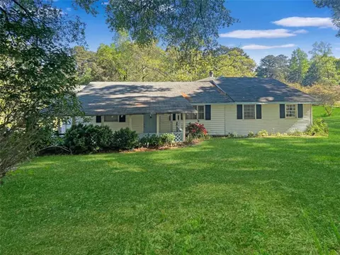 80 Skyline Dr, Hampton, GA 30228