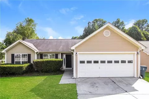 1065 Amelia Grove Ln, Lawrenceville, GA 30045