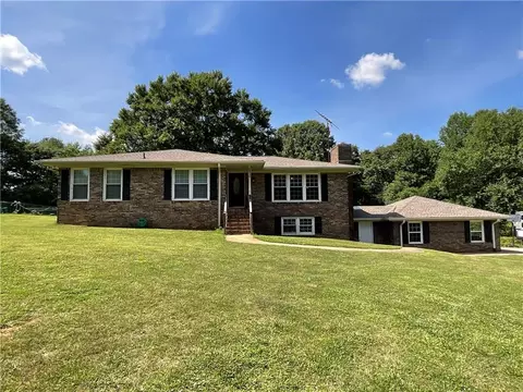 1338 Goshen Church Rd, Franklin, GA 30217