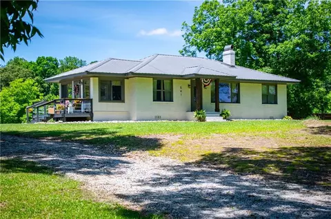 541 Star Point Rd, Carrollton, GA 30116