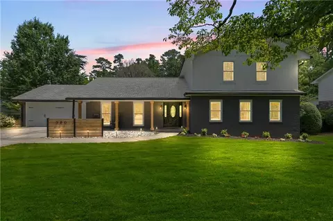 380 Houze Way, Roswell, GA 30076