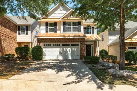 314 Clover Brook Dr, Locust Grove, GA 30248
