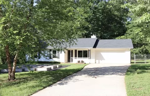 407 Breanna Ct, Auburn, GA 30011