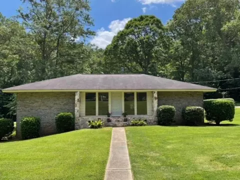 5322 Enchanted Cv SW, Lilburn, GA 30047