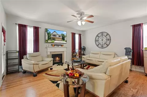 7515 Waverly Loop, Fairburn, GA 30213 photo 9