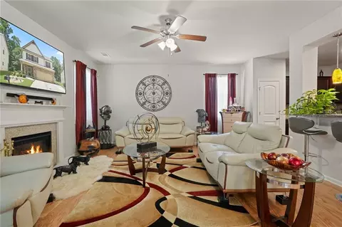 7515 Waverly Loop, Fairburn, GA 30213 photo 10