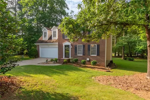 2101 Hutton Dr, Grayson, GA 30017 photo 2