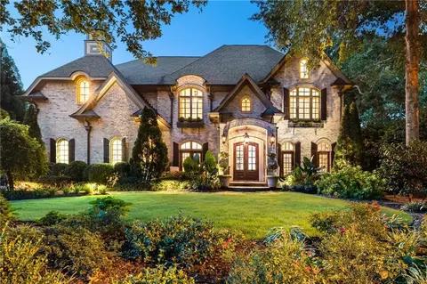 2709 Redding Rd NE, Atlanta, GA 30319