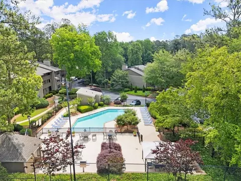 206 River Mill Cir, Roswell, GA 30075