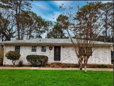 904 Boca Raton Dr, Forest Park, GA 30297