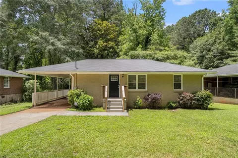 1715 Derrill Dr, Decatur, GA 30032
