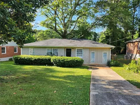 3202 Bluebird Ln, Decatur, GA 30032