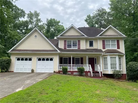1566 Isham Dr, Lawrenceville, GA 30046