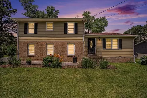 2011 Statewood Ct, Snellville, GA 30078