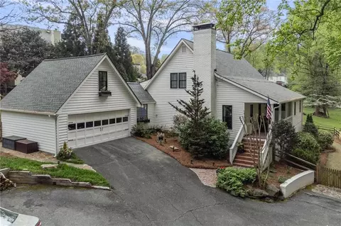 580 Saint Annes Rd NW, Marietta, GA 30064