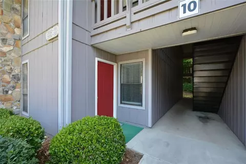 3954 Woodridge Way, Tucker, GA 30084