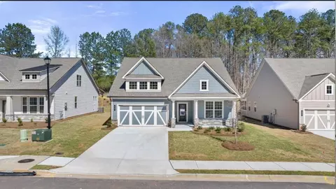 39 Airmont Dr, Sharpsburg, GA 30277