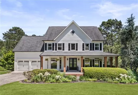 12650 Silver Fox Ct, Roswell, GA 30075