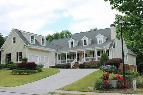 450 Lakeshore Dr, Monroe, GA 30655