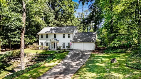 1435 Ridgefield Dr, Roswell, GA 30075