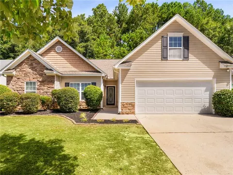 4428 Prather Pass Dr, Loganville, GA 30052